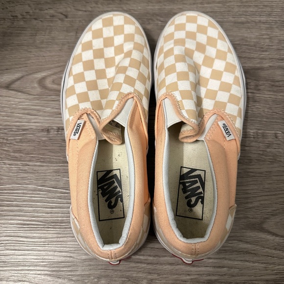 peach colored vans - Picture 4 of 4